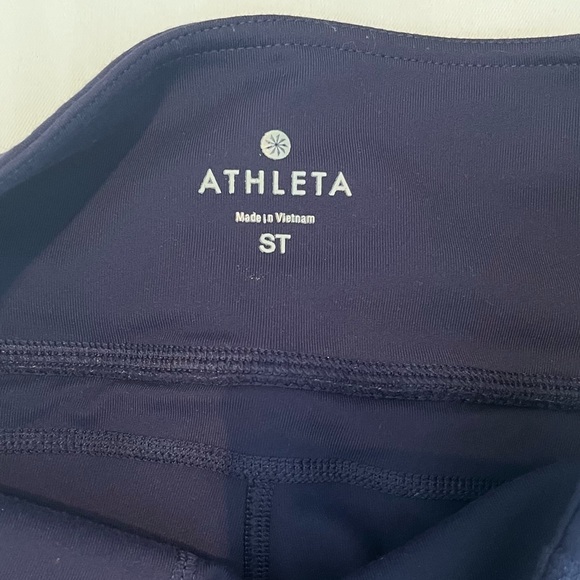 ATHLETA Straight leg Yoga Pants - Picture 4 of 5